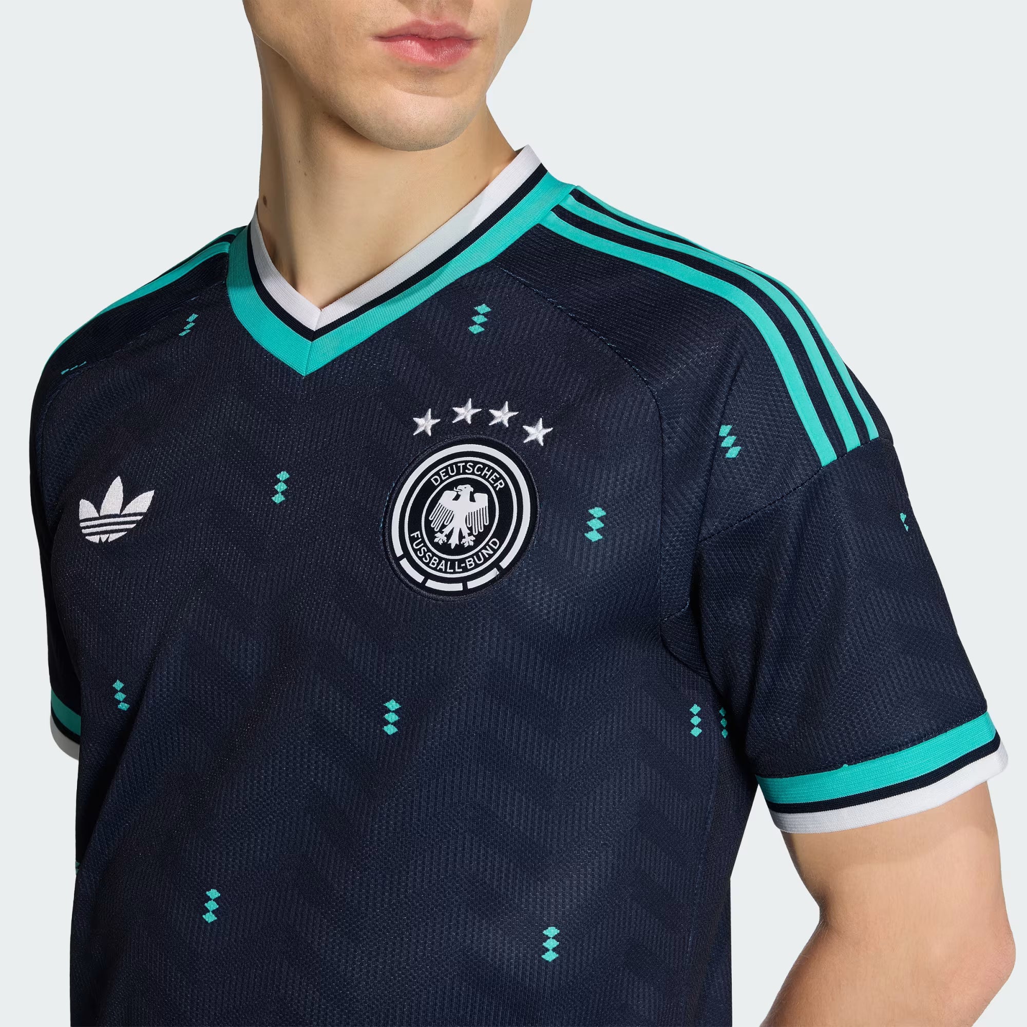 Deutschland 26 Auswärtstrikot